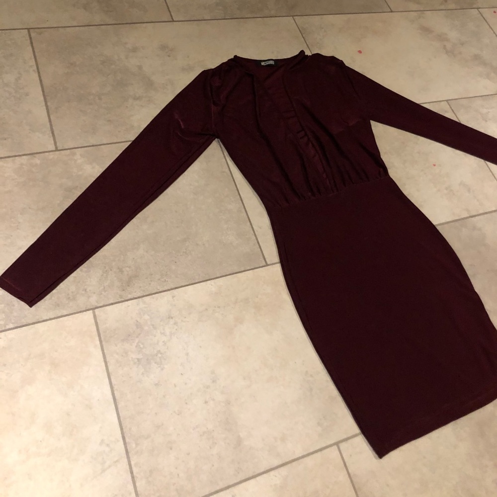 Missguided deep V neck bodycon dress - Picture 4 of 7